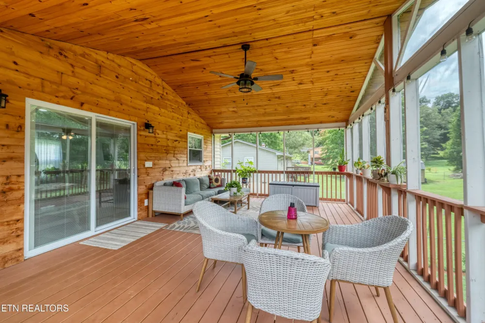 315 Arbor Drive Maryville, TN 37804