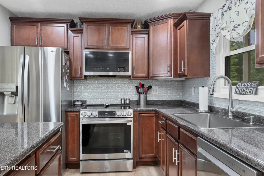 315 Arbor Drive Maryville, TN 37804