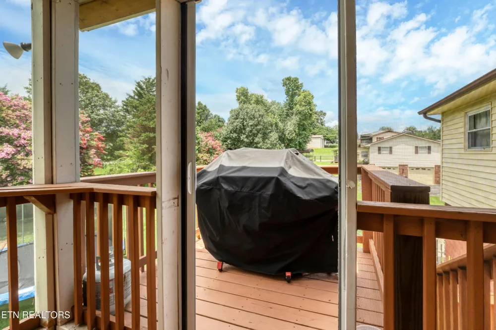 315 Arbor Drive Maryville, TN 37804