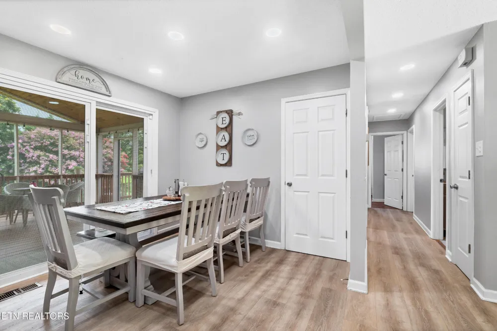 315 Arbor Drive Maryville, TN 37804