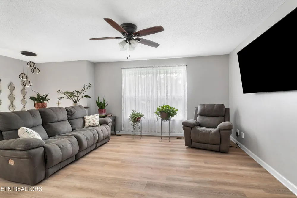 315 Arbor Drive Maryville, TN 37804