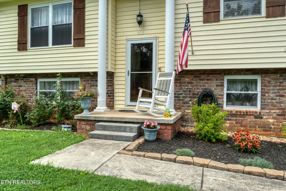 315 Arbor Drive Maryville, TN 37804