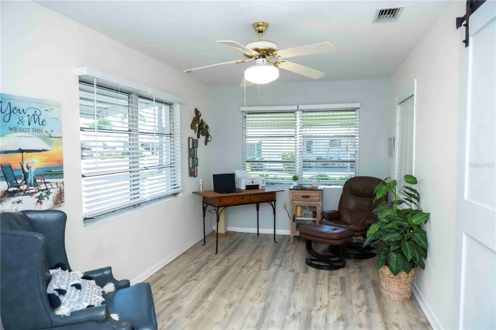 6061 CORAL WAY Bradenton, FL 34207