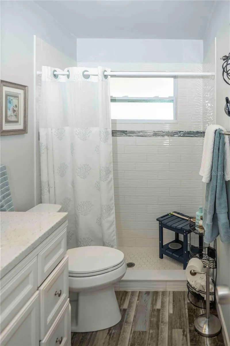 6061 CORAL WAY Bradenton, FL 34207