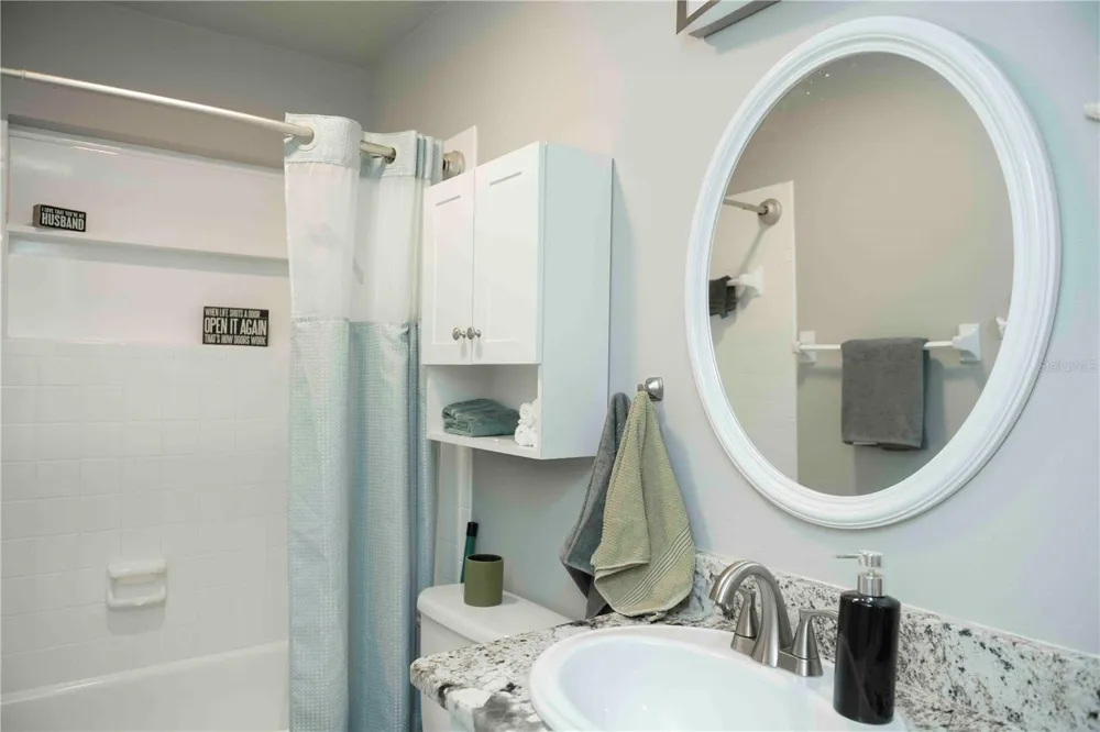 6061 CORAL WAY Bradenton, FL 34207