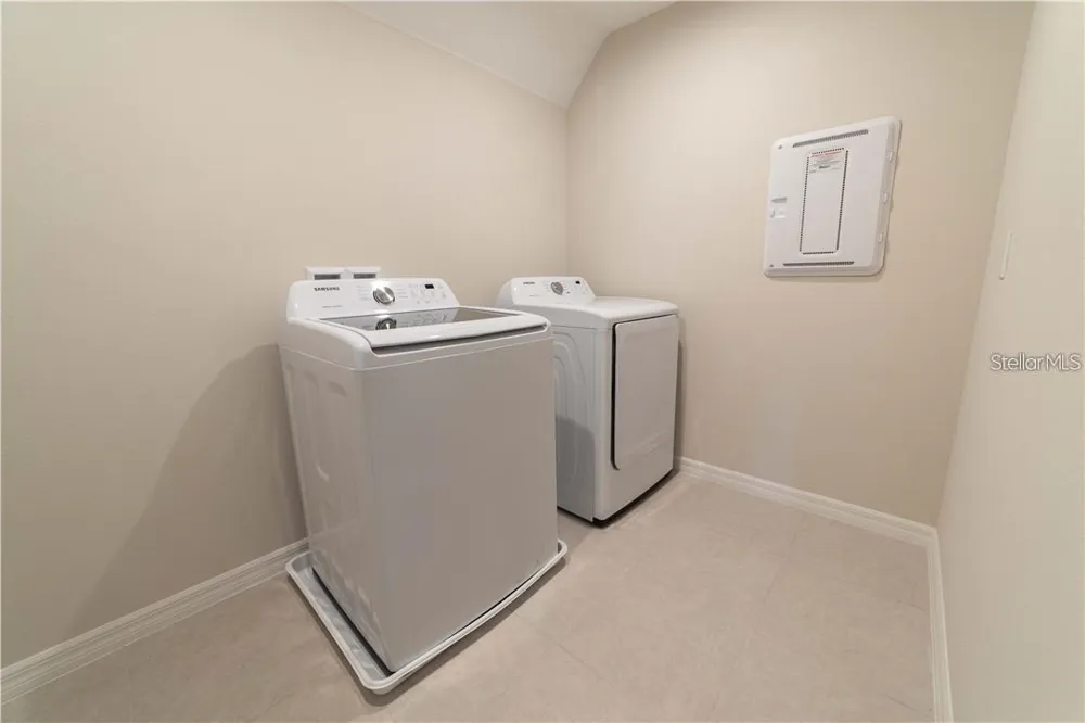 16306 PRAIRIE SCHOOL DRIVE Winter Garden, FL 34787