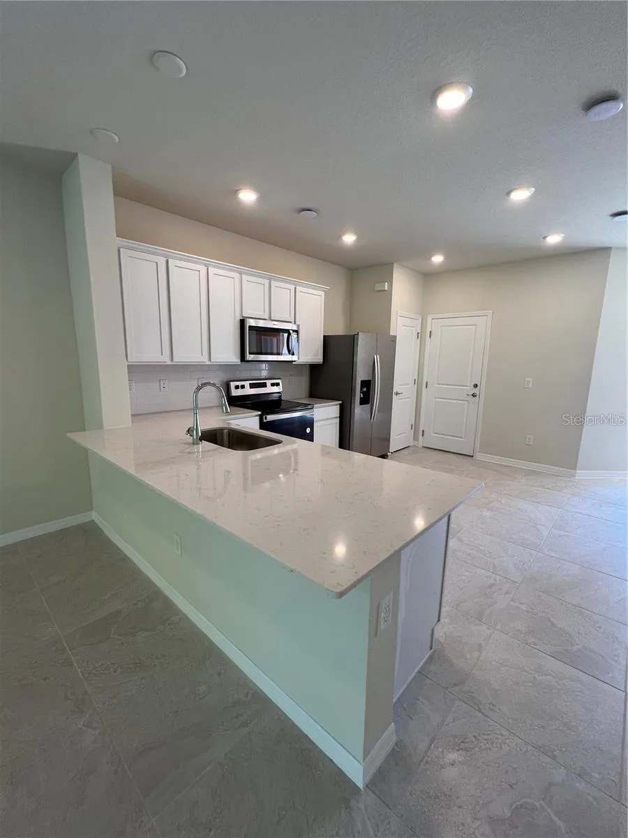 4793 SPARKLING SHELL AVENUE Kissimmee, FL 34746