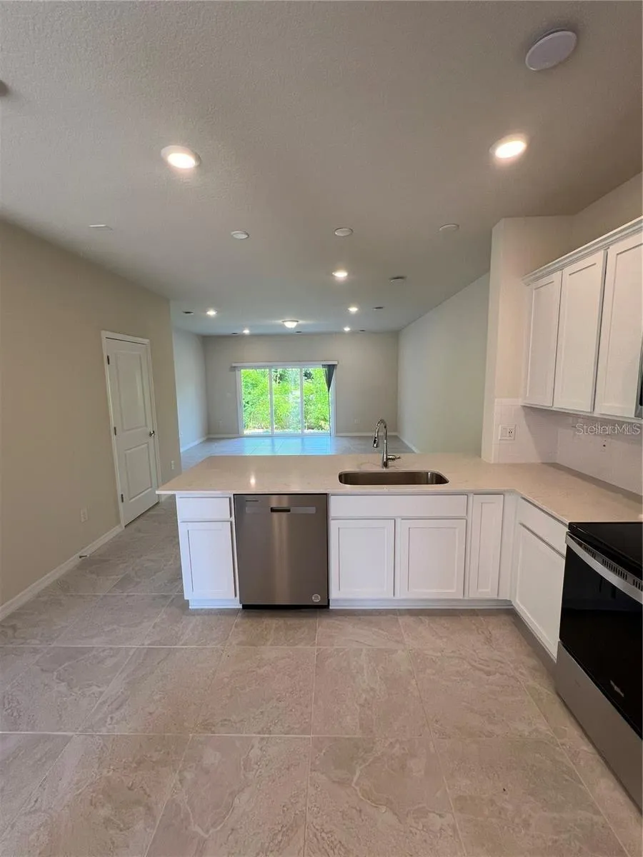 4793 SPARKLING SHELL AVENUE Kissimmee, FL 34746
