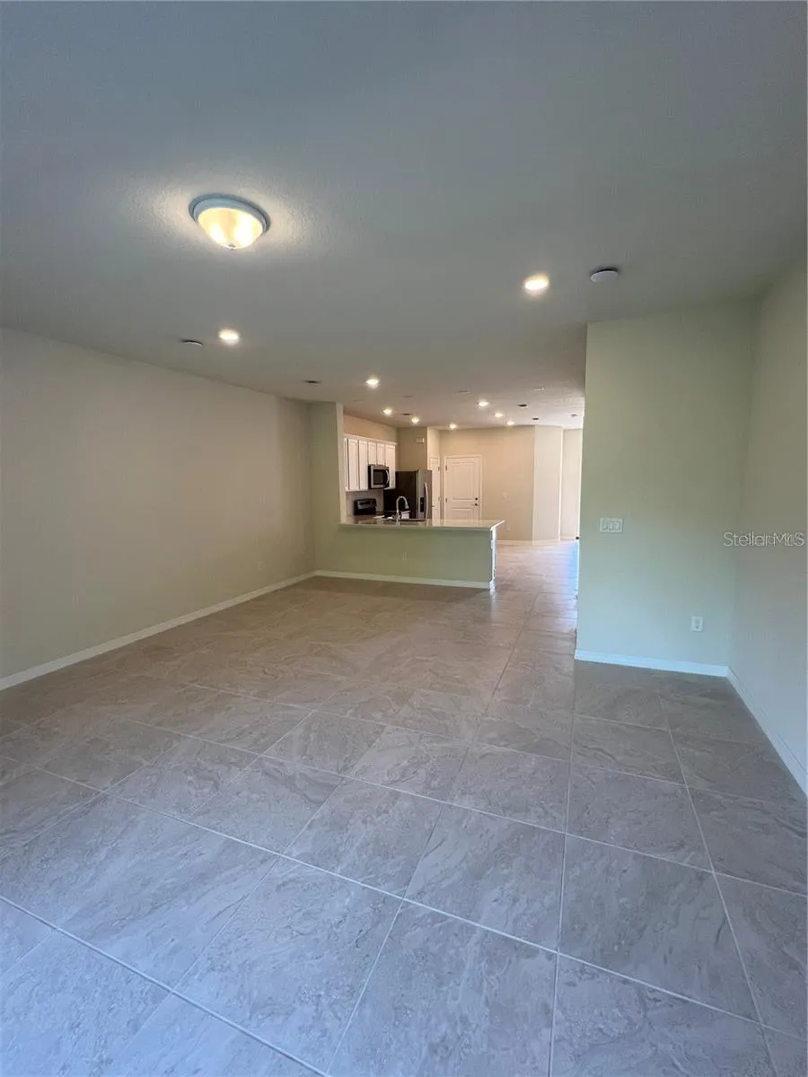 4793 SPARKLING SHELL AVENUE Kissimmee, FL 34746