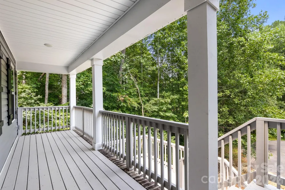 2595 Henry Falls Drive Hickory, NC 28602