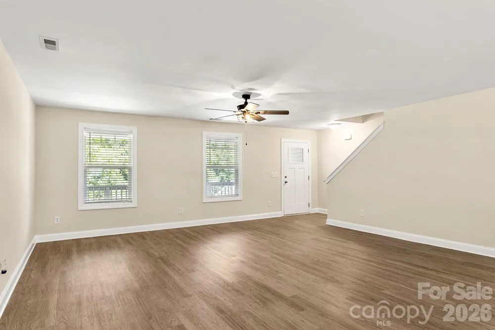 2595 Henry Falls Drive Hickory, NC 28602