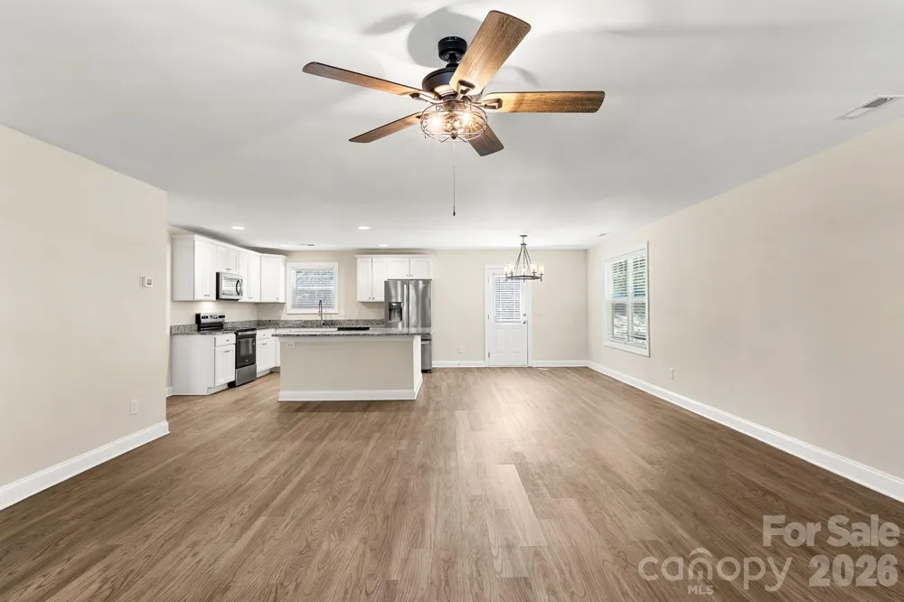 2595 Henry Falls Drive Hickory, NC 28602