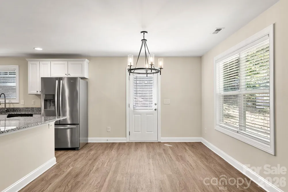2595 Henry Falls Drive Hickory, NC 28602