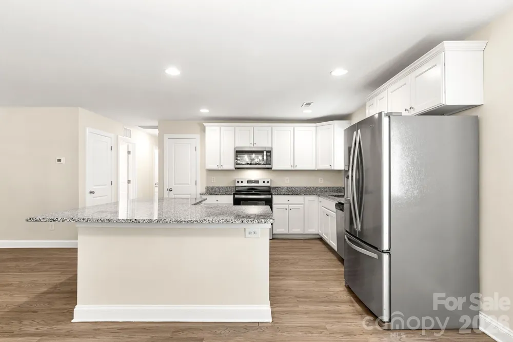 2595 Henry Falls Drive Hickory, NC 28602