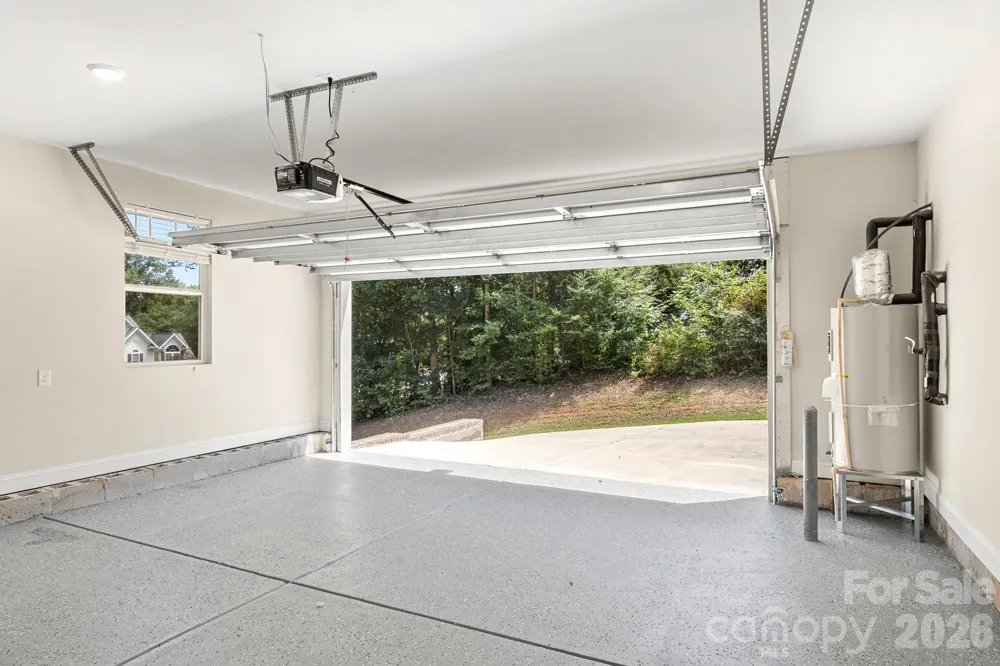 2595 Henry Falls Drive Hickory, NC 28602