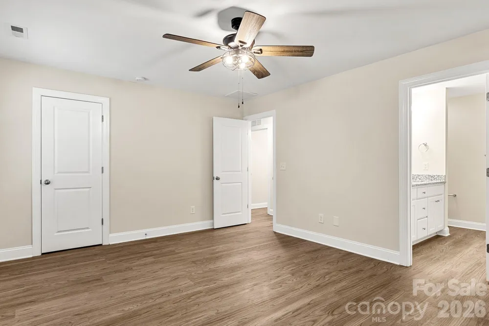 2595 Henry Falls Drive Hickory, NC 28602