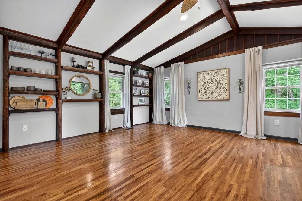 9388 Harrison Ferry Road McMinnville, TN 37110