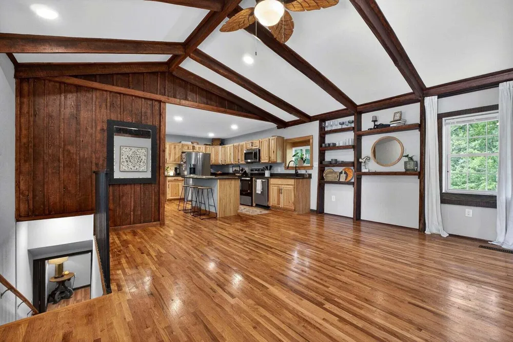 9388 Harrison Ferry Road McMinnville, TN 37110