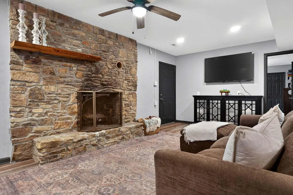9388 Harrison Ferry Road McMinnville, TN 37110