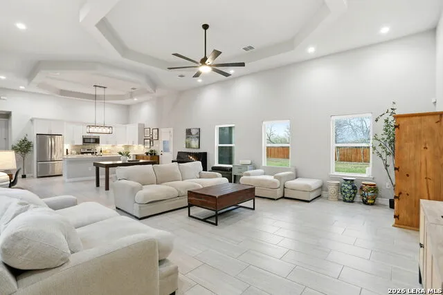 109 W Short Meadow Lytle, TX 78052
