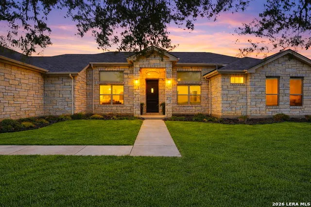 109 W Short Meadow Lytle, TX 78052
