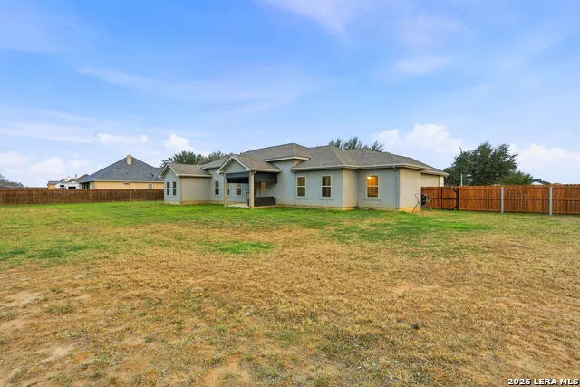 109 W Short Meadow Lytle, TX 78052