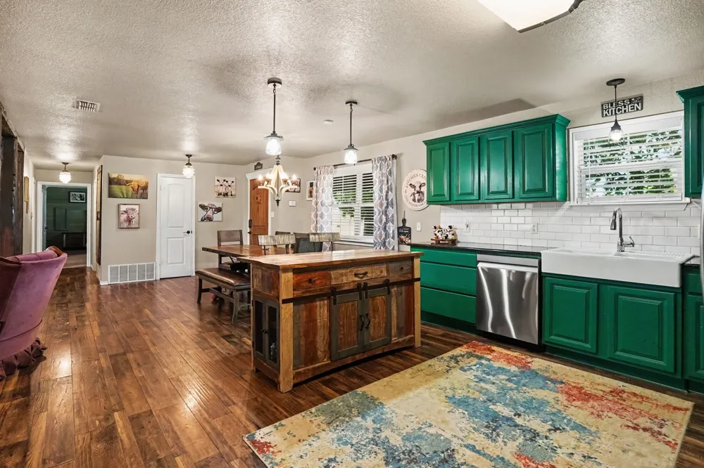 3845 County Road 415 Alvarado, TX 76009