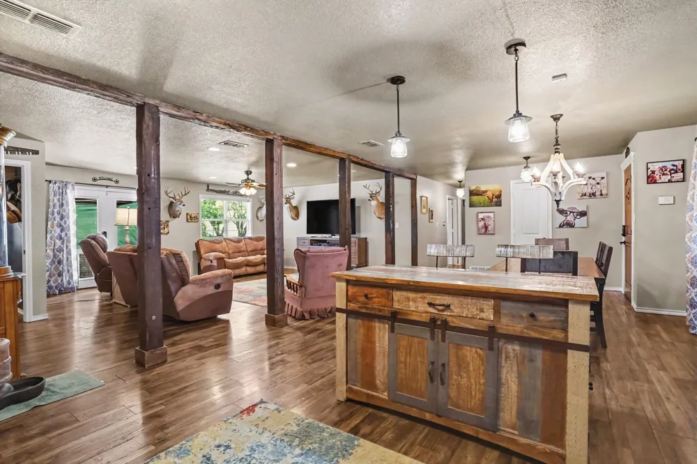3845 County Road 415 Alvarado, TX 76009