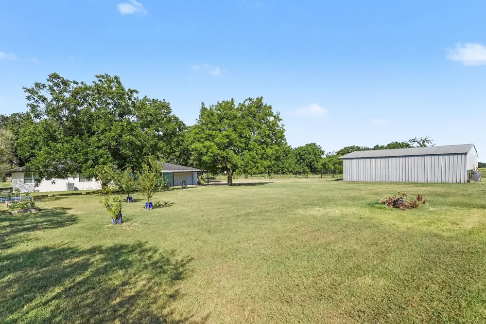 3845 County Road 415 Alvarado, TX 76009