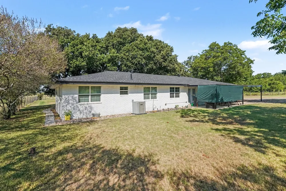 3845 County Road 415 Alvarado, TX 76009