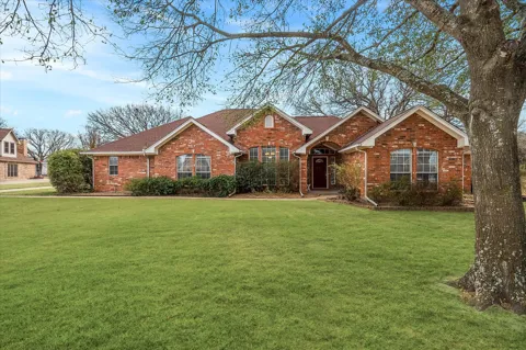 1025 Oak Hollow Lane