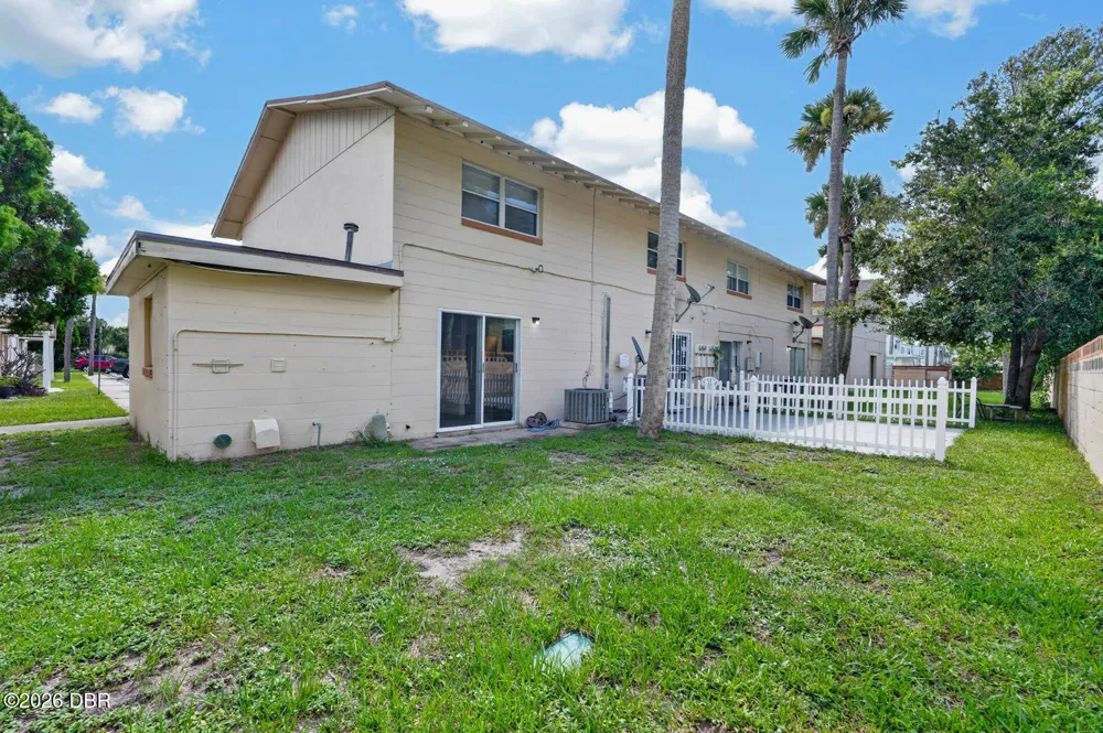 1600 S Palmetto Avenue #114 South Daytona, FL 32119