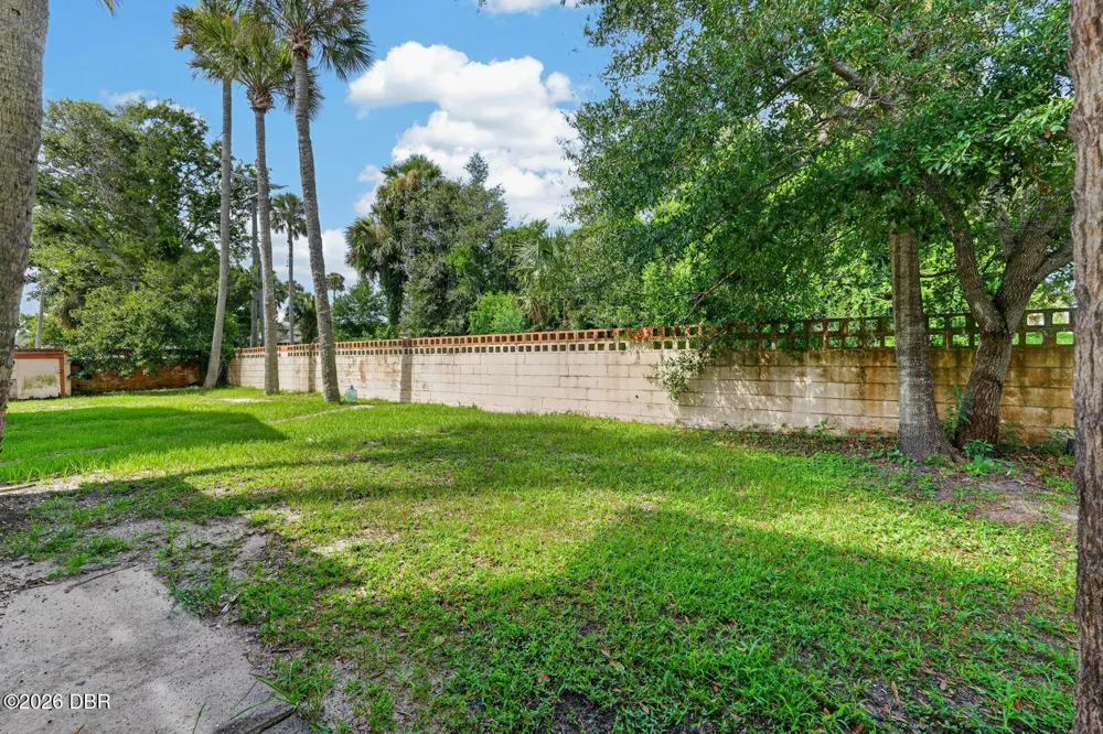 1600 S Palmetto Avenue #114 South Daytona, FL 32119