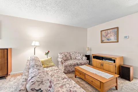 25 Wyeth Drive #11