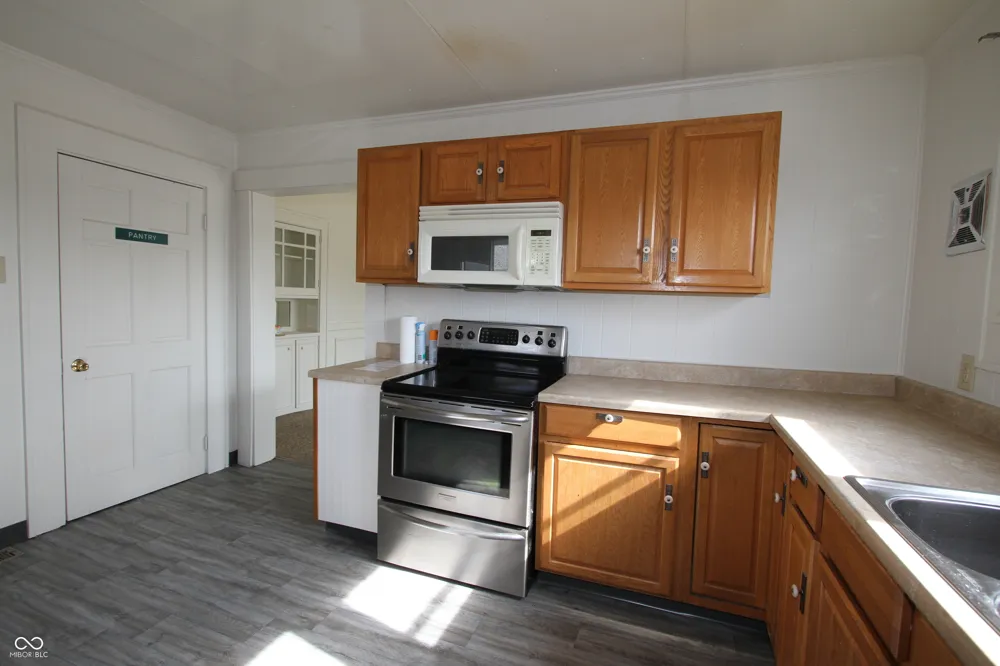 611 S Harrison Street Shelbyville, IN 46176