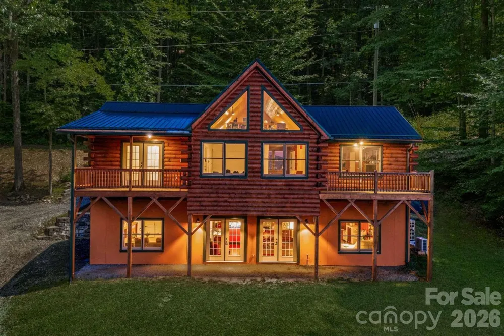 382 Paint Fork Road Barnardsville, NC 28709