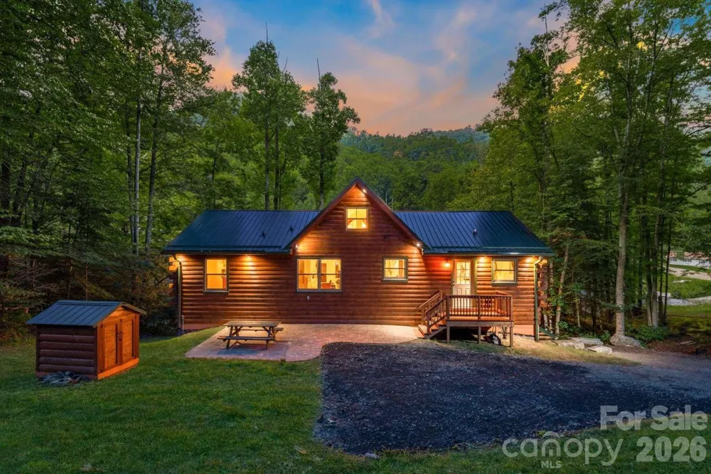 382 Paint Fork Road Barnardsville, NC 28709