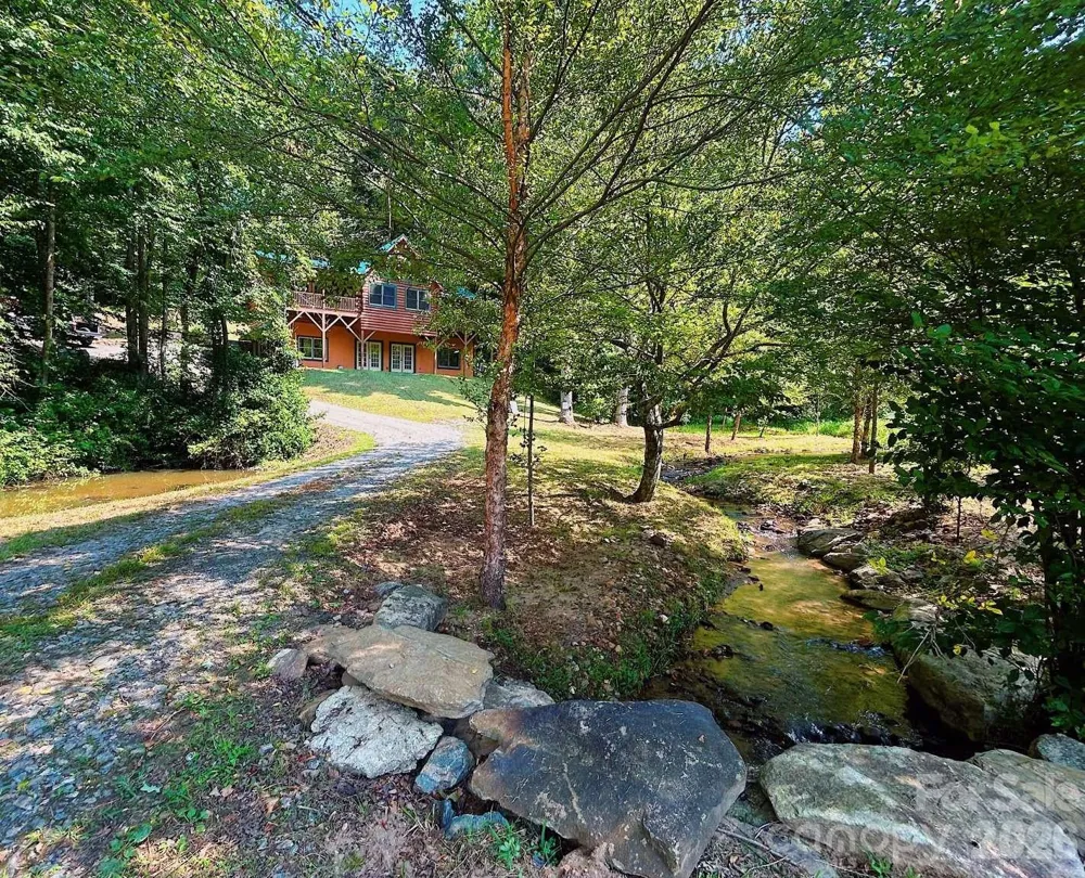 382 Paint Fork Road Barnardsville, NC 28709