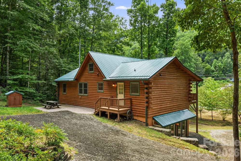 382 Paint Fork Road Barnardsville, NC 28709