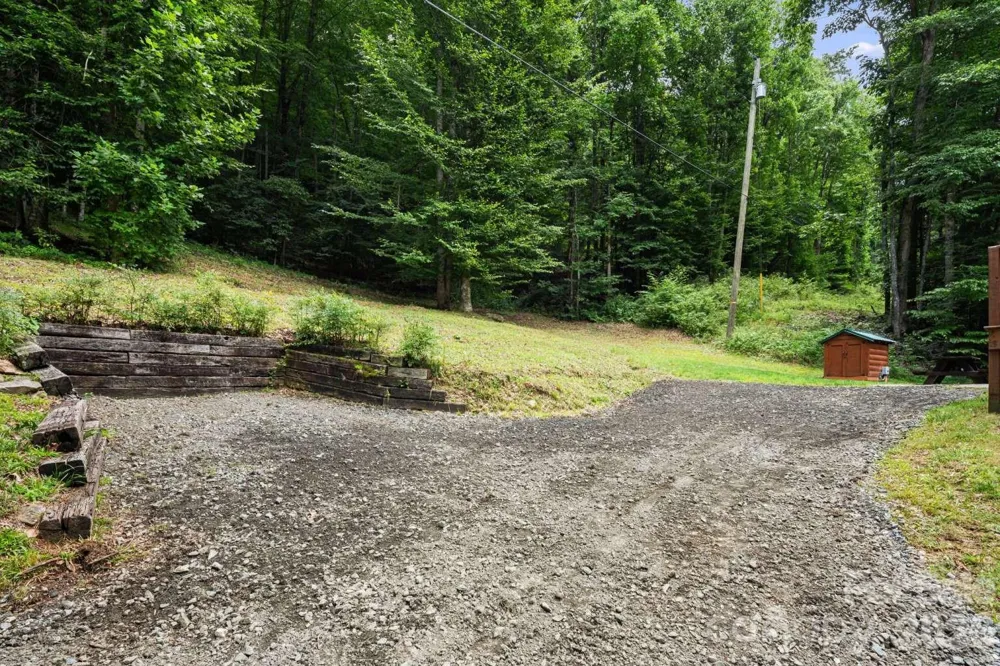 382 Paint Fork Road Barnardsville, NC 28709