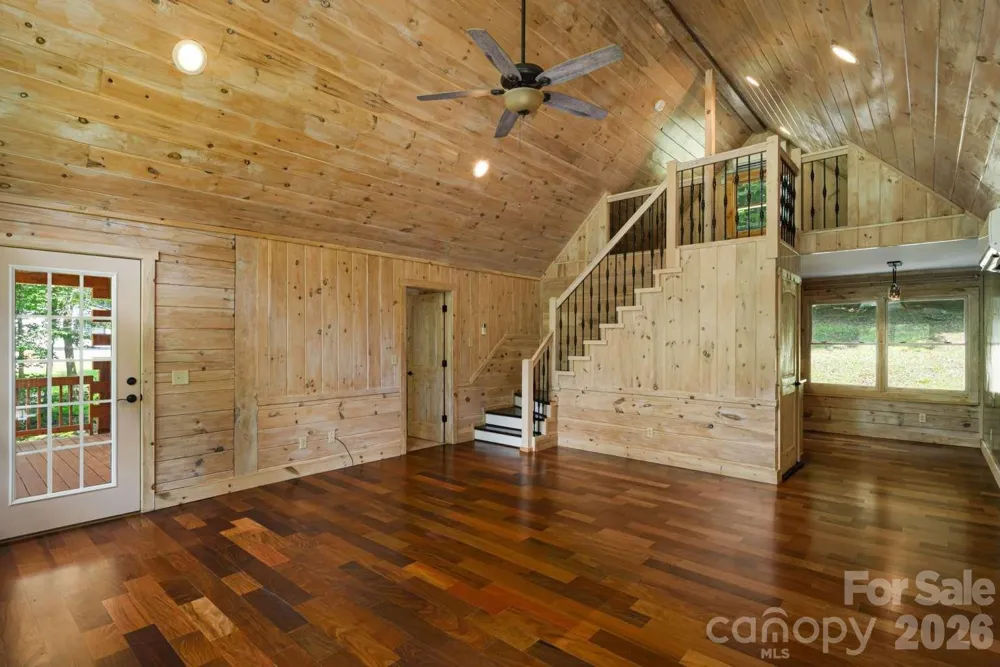 382 Paint Fork Road Barnardsville, NC 28709