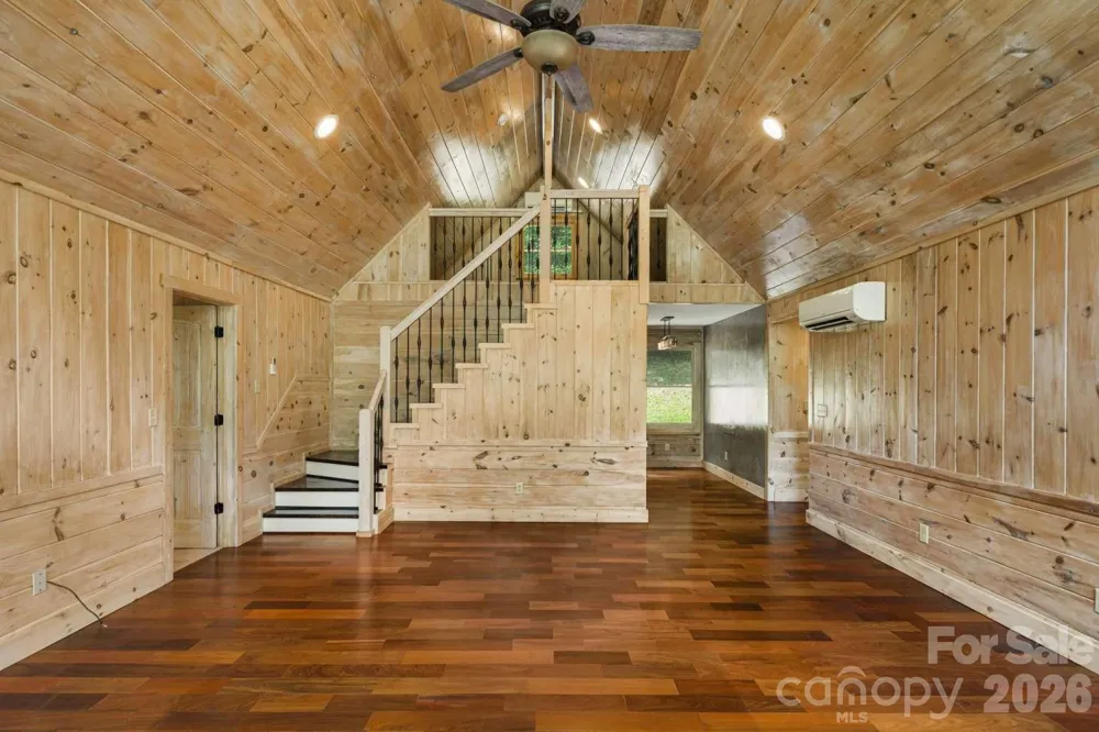 382 Paint Fork Road Barnardsville, NC 28709