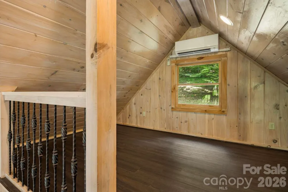 382 Paint Fork Road Barnardsville, NC 28709