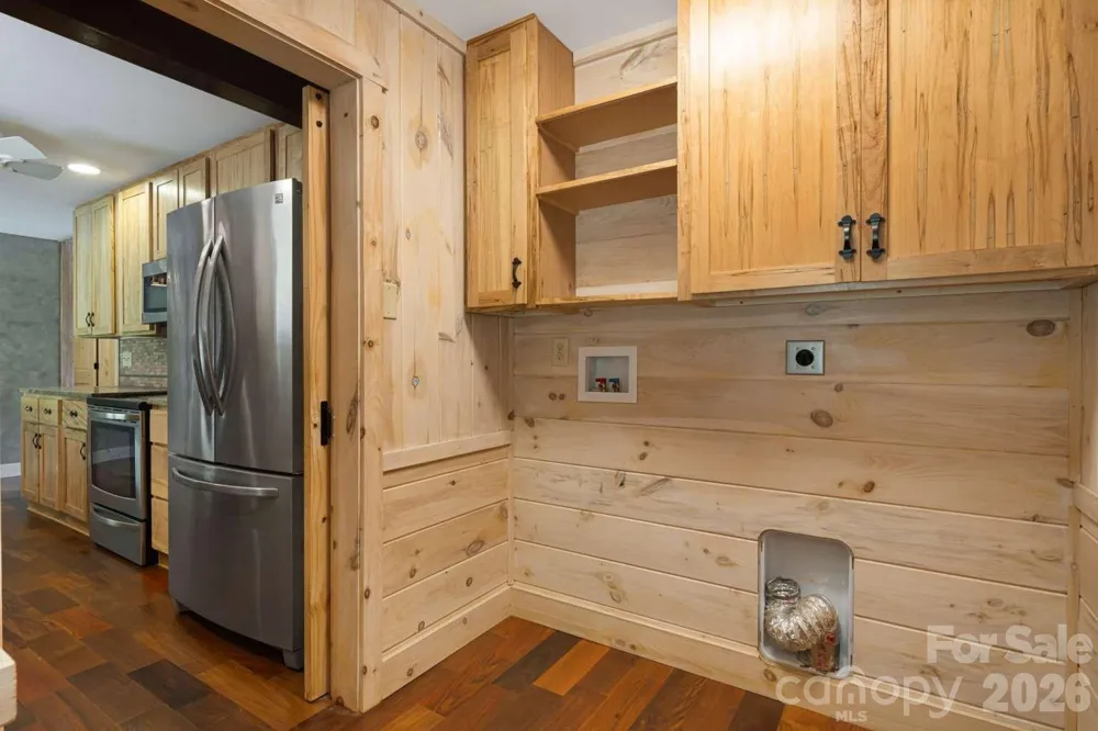 382 Paint Fork Road Barnardsville, NC 28709