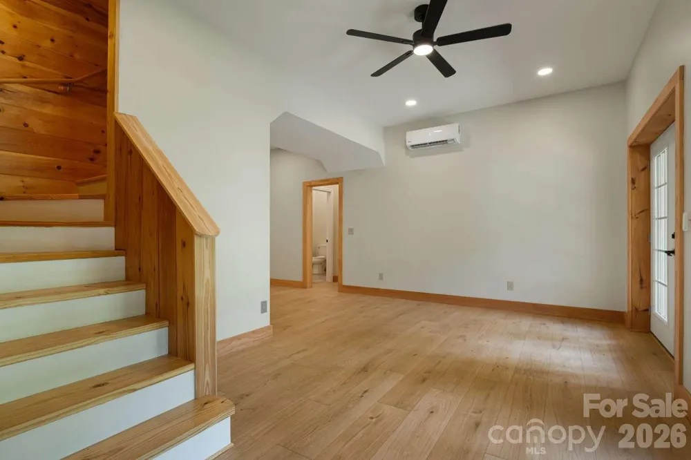 382 Paint Fork Road Barnardsville, NC 28709