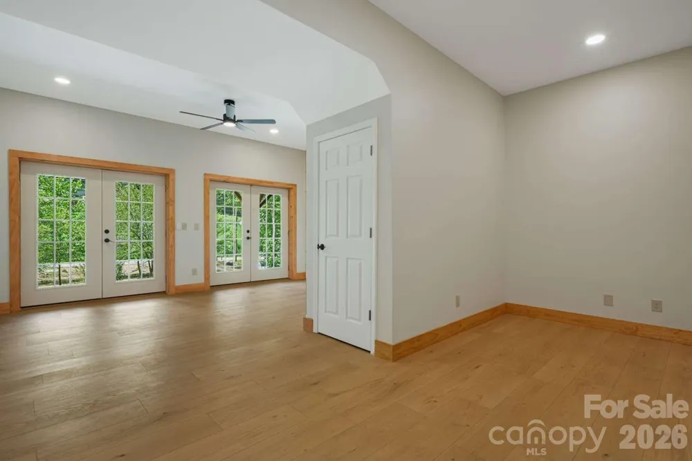 382 Paint Fork Road Barnardsville, NC 28709