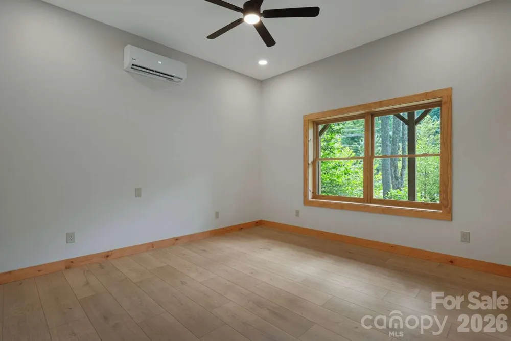 382 Paint Fork Road Barnardsville, NC 28709