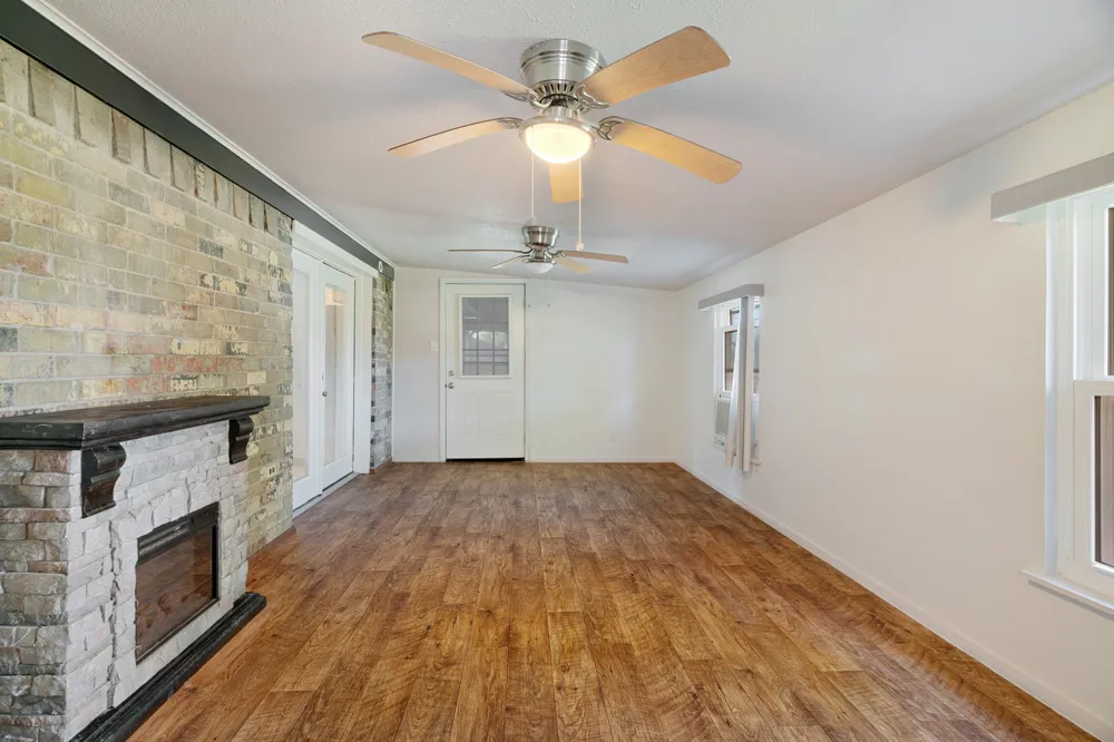 602 S Hall Street Clarksville, TX 75426