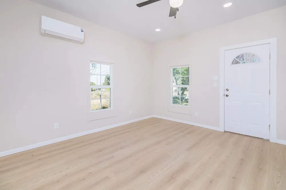 906 S Walnut Brady, TX 76825
