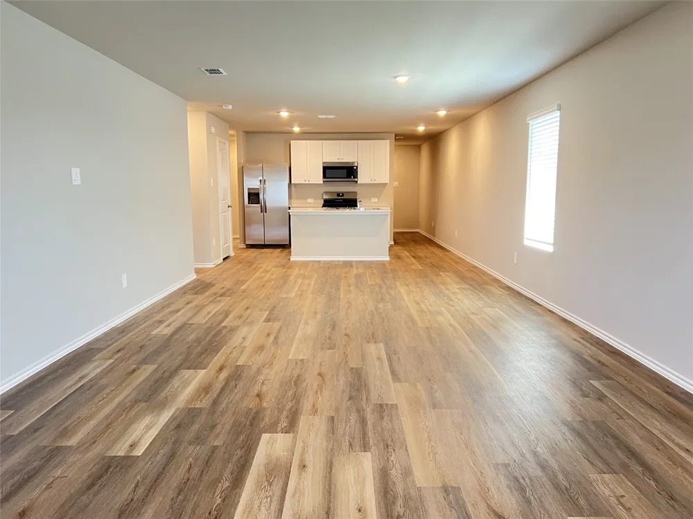 5557 Rollins Drive Krum, TX 76249